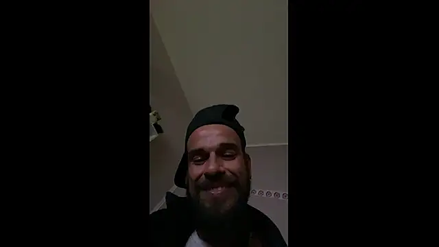 Snapshot of DjDiCKmannOnE chatting on June 4, 2026, 2:16 am DjDiCKmannOnE online show from June 4, 2026, 2:16 am