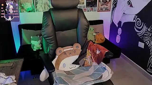 Snapshot of Yuhwan_ chatting on November 24, 2025, 9:59 pm Yuhwan online show from November 24, 2025, 9:59 pm