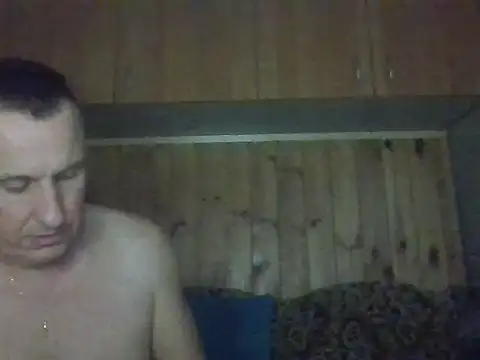 Snapshot of Maksymilian1 chatting on November 10, 2025, 5:18 pm Maksymilian1 online show from November 10, 2025, 5:18 pm