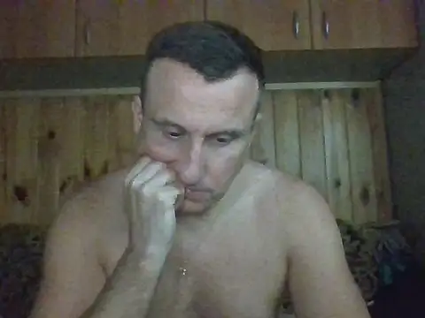 Snapshot of Maksymilian1 chatting on November 25, 2025, 3:01 pm Maksymilian1 online show from November 25, 2025, 3:01 pm