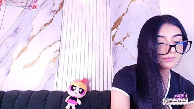Snapshot of Mhiaa_Sweet chatting on May 11, 2026, 2:45 pm Mhiaa Sweet online show from May 11, 2026, 2:45 pm