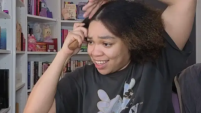 Snapshot of zahrabliss chatting on October 23, 2025, 12:42 am zahrabliss online show from October 23, 2025, 12:42 am