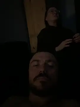 Snapshot of Guttt888 chatting on April 7, 2026, 10:22 pm Guttt888 online show from April 7, 2026, 10:22 pm