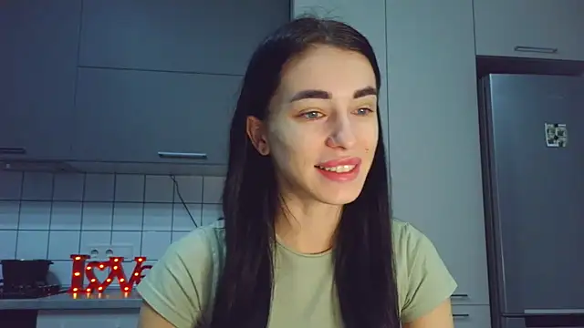 Snapshot of EvaMelnik chatting on November 7, 2025, 3:38 pm EvaMelnik online show from November 7, 2025, 3:38 pm