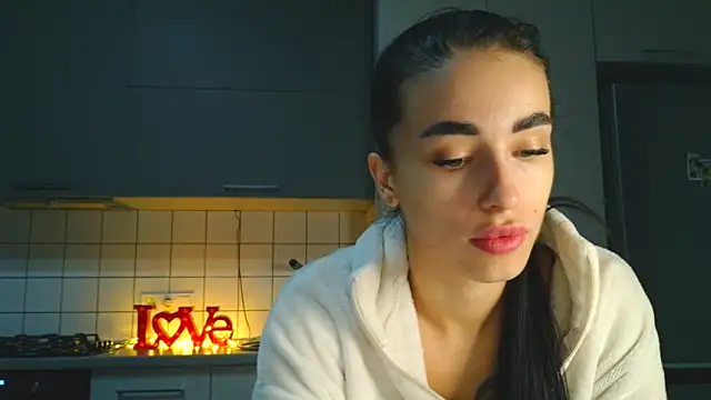 Snapshot of EvaMelnik chatting on October 10, 2025, 4:30 pm EvaMelnik online show from October 10, 2025, 4:30 pm