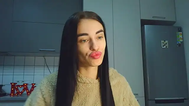 Snapshot of EvaMelnik chatting on November 13, 2025, 6:45 pm EvaMelnik online show from November 13, 2025, 6:45 pm