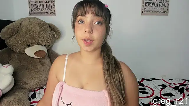 Snapshot of emma_grays2 chatting on April 4, 2026, 4:41 am emma grays2 online show from April 4, 2026, 4:41 am