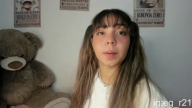 Snapshot of emma_grays2 chatting on April 15, 2026, 8:09 am emma grays2 online show from April 15, 2026, 8:09 am