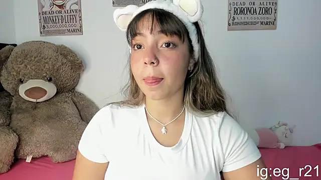 Snapshot of emma_grays2 chatting on April 26, 2026, 7:05 am emma grays2 online show from April 26, 2026, 7:05 am