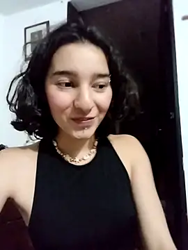 Snapshot of LuaBusch chatting on November 7, 2025, 4:17 am LuaBusch online show from November 7, 2025, 4:17 am