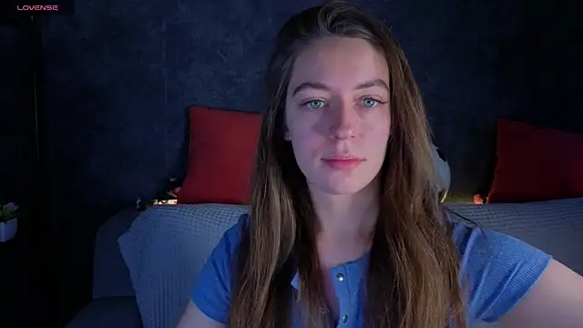 Snapshot of Agnes_Wells chatting on June 22, 2026, 1:11 am Agnes Wells online show from June 22, 2026, 1:11 am