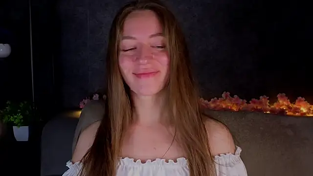 Snapshot of Agnes_Wells chatting on July 10, 2026, 1:16 am Agnes Wells online show from July 10, 2026, 1:16 am