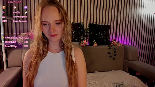Snapshot of Casey_Sweeet chatting on May 21, 2026, 9:34 pm Casey Sweeet online show from May 21, 2026, 9:34 pm