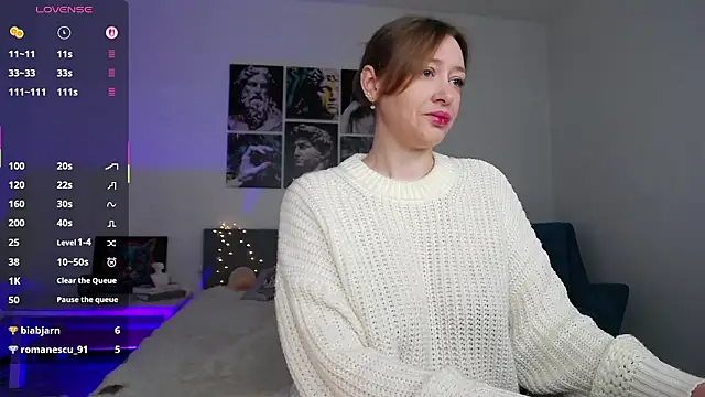 evashiny  online show from February 8, 2026, 3:48 am