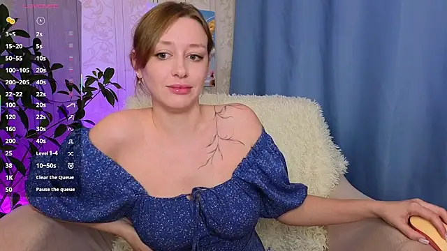 Snapshot of evashiny_ chatting on March 27, 2026, 3:04 am evashiny online show from March 27, 2026, 3:04 am