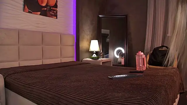 AriWild online show from October 13, 2025, 4:36 am