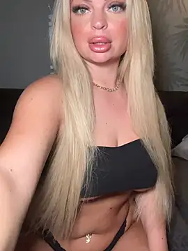 Snapshot of _Lilly_angel chatting on March 3, 2026, 9:00 pm Lilly angel online show from March 3, 2026, 9:00 pm