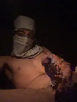 maroocandick online show from November 3, 2025, 7:28 pm