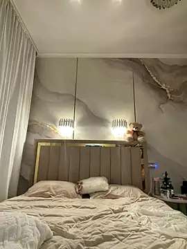 TiffaNoel online show from January 7, 2026, 4:01 pm