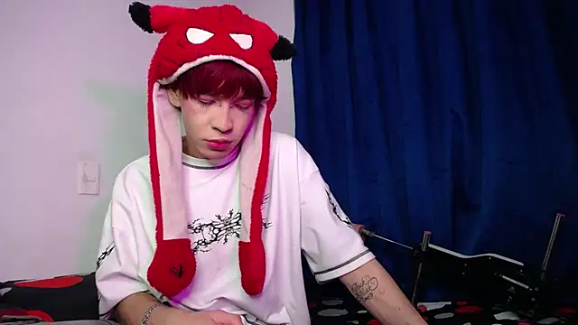 Snapshot of lucky_stricke chatting on April 1, 2026, 4:58 am lucky stricke online show from April 1, 2026, 4:58 am