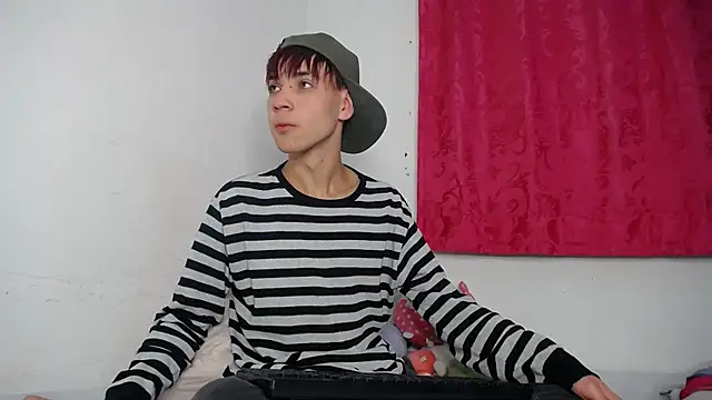 Snapshot of lucky_stricke chatting on November 28, 2025, 6:24 am lucky stricke online show from November 28, 2025, 6:24 am