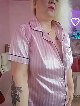 SquirtMilf00 online show from July 6, 2026, 3:02 am