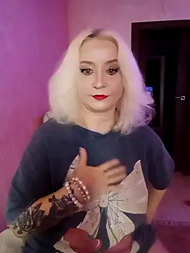 SquirtMilf00 online show from March 18, 2026, 2:37 am