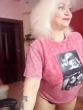 SquirtMilf00 online show from October 18, 2025, 1:40 am