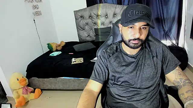 DanteAndVictoria online show from October 12, 2025, 2:13 am