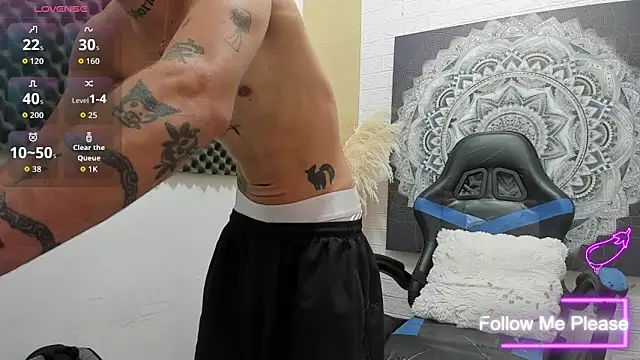 Snapshot of nextboywell1 chatting on February 16, 2026, 7:56 pm nextboywell1 online show from February 16, 2026, 7:56 pm