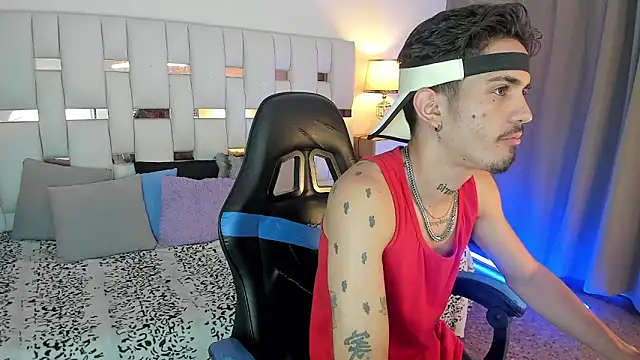 Snapshot of nextboywell1 chatting on March 15, 2026, 3:13 am nextboywell1 online show from March 15, 2026, 3:13 am