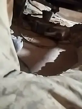 Snapshot of ParousFlow chatting on October 16, 2025, 6:27 pm ParousFlow online show from October 16, 2025, 6:27 pm