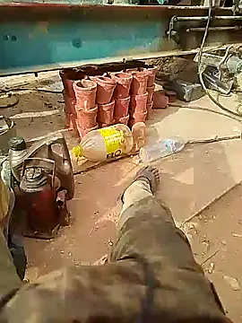 Snapshot of ParousFlow chatting on October 17, 2025, 2:41 pm ParousFlow online show from October 17, 2025, 2:41 pm