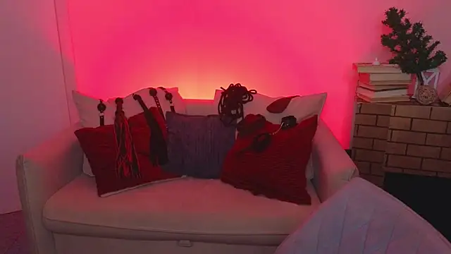 Mistress  Marcelline online show from December 18, 2025, 10:08 am