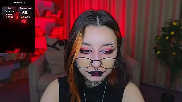 Mistress  Marcelline online show from April 29, 2026, 1:32 am