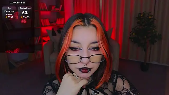 Snapshot of Mistress__Marcelline chatting on June 16, 2026, 1:38 am Mistress Marcelline online show from June 16, 2026, 1:38 am