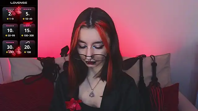 Snapshot of Mistress__Marcelline chatting on December 14, 2025, 10:21 am Mistress Marcelline online show from December 14, 2025, 10:21 am