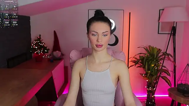 Snapshot of Cherry___Kiss chatting on December 17, 2025, 8:03 pm Cherry Kiss online show from December 17, 2025, 8:03 pm