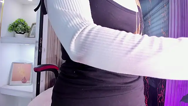 Snapshot of AnastasiaBelov chatting on March 20, 2026, 12:39 pm AnastasiaBelov online show from March 20, 2026, 12:39 pm