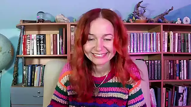 Snapshot of Foxilady357 chatting on December 17, 2025, 4:45 pm Foxilady357 online show from December 17, 2025, 4:45 pm