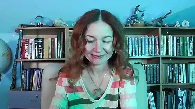 Snapshot of Foxilady357 chatting on January 7, 2026, 5:07 pm Foxilady357 online show from January 7, 2026, 5:07 pm