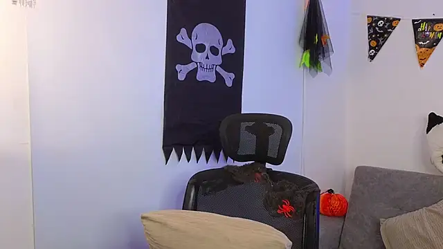 Snapshot of yulian_vasquez chatting on October 25, 2025, 12:17 pm yulian vasquez online show from October 25, 2025, 12:17 pm