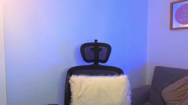 Snapshot of yulian_vasquez chatting on October 10, 2025, 12:17 pm yulian vasquez online show from October 10, 2025, 12:17 pm