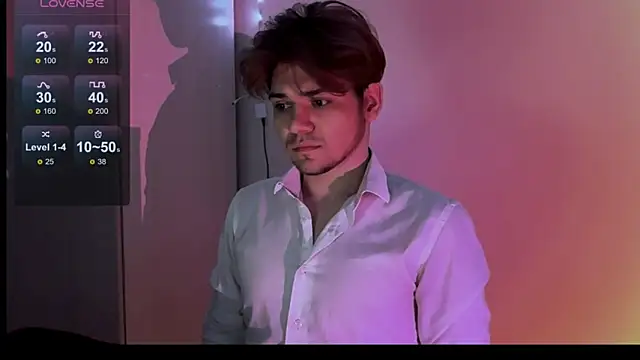 1RobertTT online show from September 12, 2025, 8:41 pm