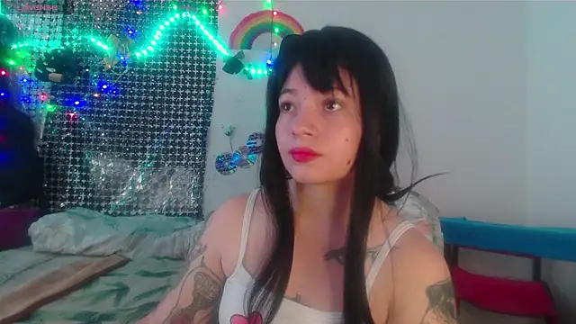 Snapshot of Mitsuha_gate chatting on December 2, 2025, 1:35 pm Mitsuha gate online show from December 2, 2025, 1:35 pm