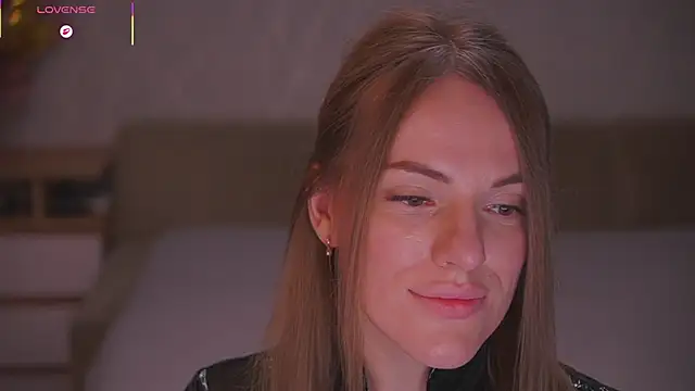 Vanille Mystery online show from December 14, 2025, 2:07 am