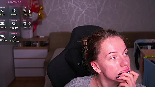 Snapshot of Vanille_Mystery chatting on October 21, 2025, 4:50 pm Vanille Mystery online show from October 21, 2025, 4:50 pm