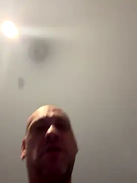 EUxCouple online show from November 12, 2025, 2:59 am