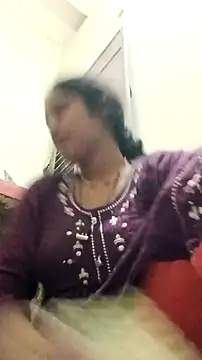 Guriya0076 online show from May 3, 2026, 2:09 pm