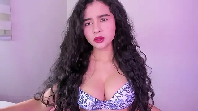 Snapshot of Arianna_Jannes chatting on June 24, 2026, 6:17 pm Arianna Jannes online show from June 24, 2026, 6:17 pm